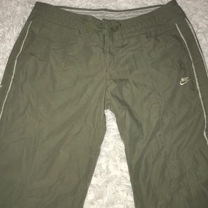 Nike Capri Workout Pants